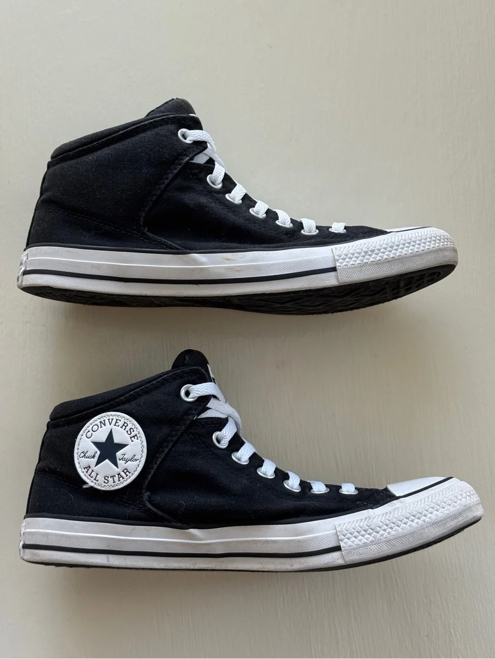 Converse Chuck Taylor All Star High Street Mid Top Sneakers Women’s 10 / Men’s 8 - Picture 3 of 11